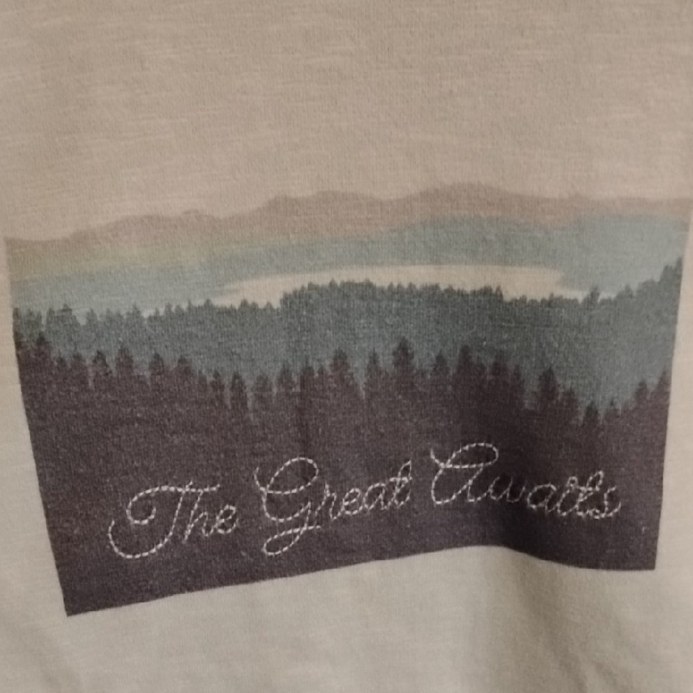 Orvis The Great Awaits Large Sweatshirt